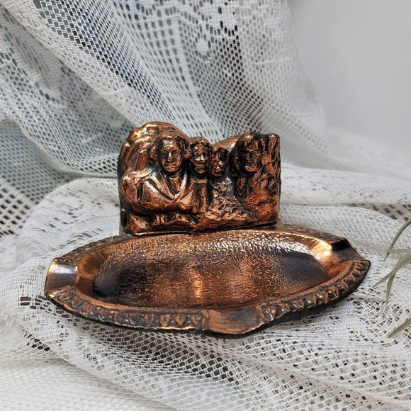 Vintage Mt. Rushmore Ashtray Shrine of Democracy C - Picture 3 of 9